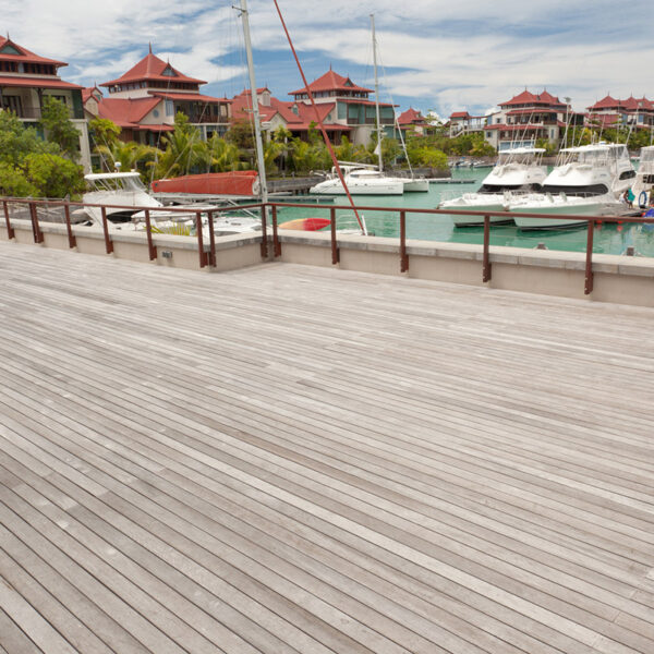 Terrasse bois exotique BANGKIRAI